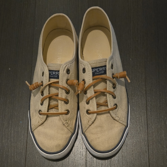 Sperry Tan Canvas Shoes with Brown Laces - Picture 1 of 5
